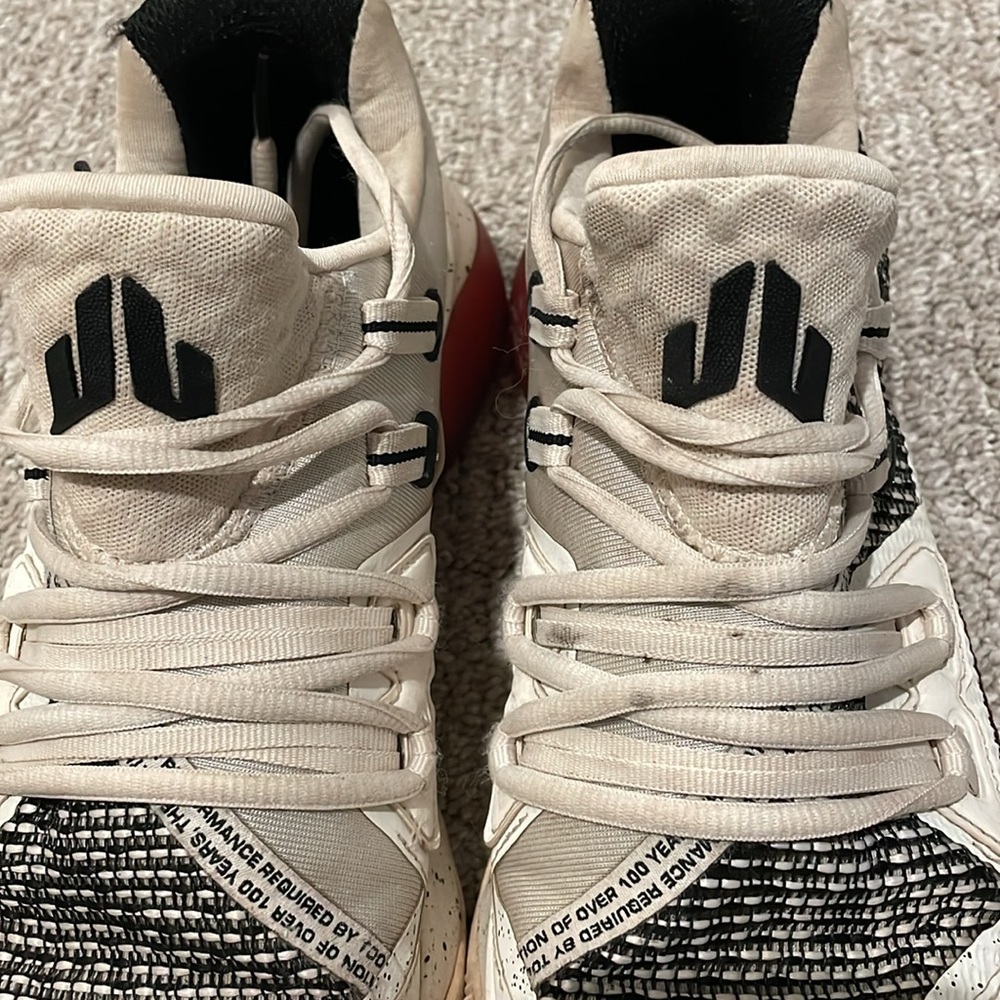 JJ Watt Reebok Shoes - Picture 2 of 4